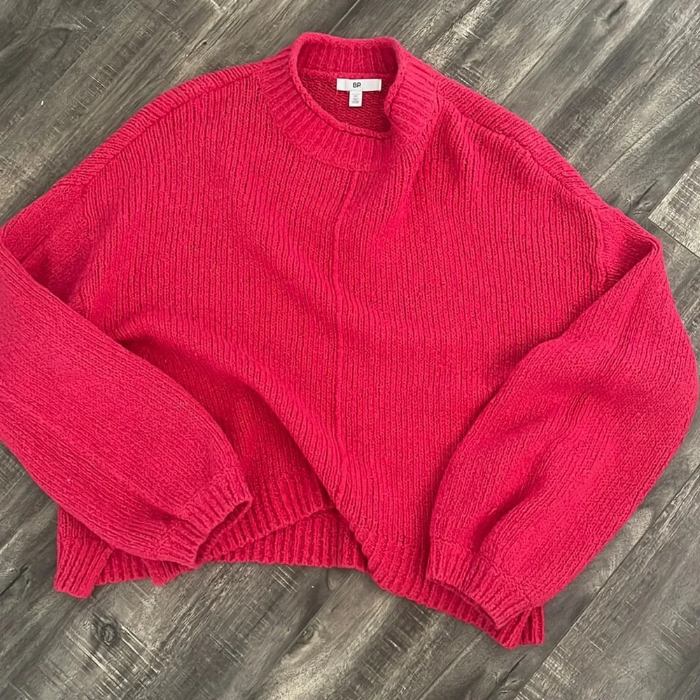 Hot Pink cropped sweater! - Picture 1 of 3